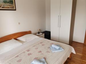 Apartments with parking space Crikvenica - 24556