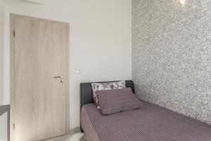 Apartments with parking space Kastel Novi, Kastela - 24645