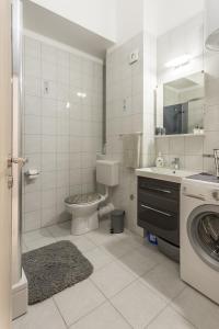 Apartments with parking space Kastel Novi, Kastela - 24645