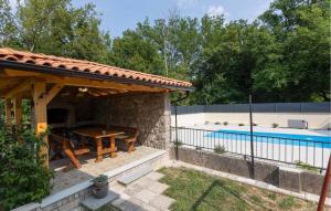 2 Bedroom Gorgeous Apartment In Tribalj