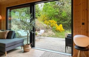 3 Bedroom Cozy Home In Blokhus