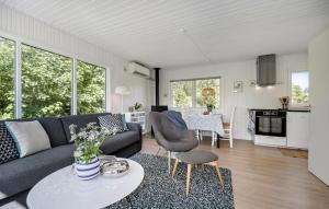 Gorgeous Home In Eskebjerg With Private Swimming Pool, Can Be Inside Or Outside