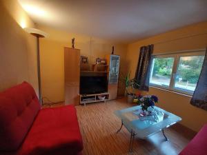 Maisons de vacances Holiday Home Lorraine near Saint Quirin Lakes, cleaning included : photos des chambres