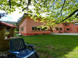 Maisons de vacances Holiday Home Lorraine near Saint Quirin Lakes, cleaning included : photos des chambres
