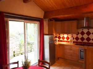 Maisons de vacances House in Ardeche near Ray-Pic Falls, cleaning included : photos des chambres