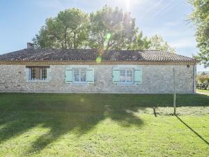 Maisons de vacances Peaceful Stay in Saint-Nexans, cleaning included : photos des chambres