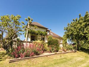 Villas Villa with Pool in Correze, cleaning included : photos des chambres