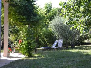 Maisons de vacances Captivating Holiday Home in Les Vans with Pool : photos des chambres