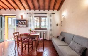 Cozy Apartment In Barberino, Tavarnelle