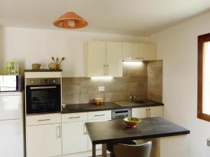 Appartements Malaucene Garden Apartment Stay, cleaning included : photos des chambres
