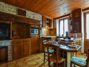 Maisons de vacances House near Gouffre de Padirac, France, cleaning included : photos des chambres