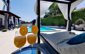 Three-Bedroom Apartment In Svetvincenat