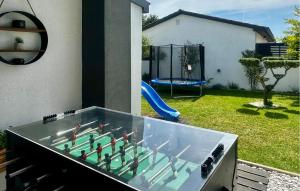 Three-Bedroom Apartment In Svetvincenat