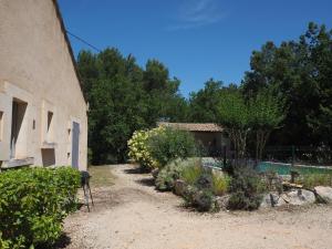 Maisons de vacances Menerbes Home with Private Pool, cleaning included : photos des chambres