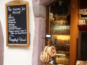 Appartements Apartment in Riquewihr near Vineyards, cleaning included : photos des chambres