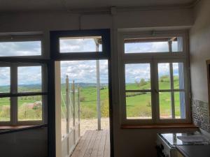 Maisons de vacances Apartment in Cuzy with Heated Pool, cleaning included : photos des chambres