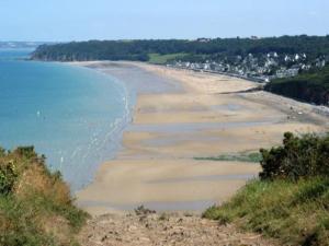 Maisons de vacances Home for 7 Guests in Plouvara, cleaning included : photos des chambres