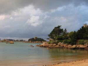 Maisons de vacances Home for 7 Guests in Plouvara, cleaning included : photos des chambres