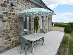 Maisons de vacances Home for 7 Guests in Plouvara, cleaning included : photos des chambres