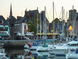 Maisons de vacances Home for 7 Guests in Plouvara, cleaning included : photos des chambres