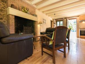 Maisons de vacances Cottage in Chaleix near Forest and Lake, cleaning included : photos des chambres