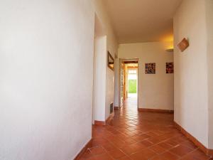 Maisons de vacances Hilltop Mansion with Pool, cleaning included : photos des chambres
