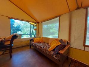 Tentes de luxe Romantic Safari Tent Lodge, cleaning included : photos des chambres