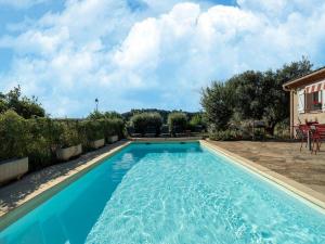 Villas Villa in Roquebrun with Private Pool, cleaning included : photos des chambres