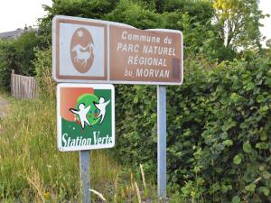Maisons de vacances Holiday Home in Saizy with Stargazing Garden, cleaning included : photos des chambres