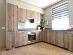 Maisons de vacances Mansion in Cuzy with Pool & Forest Views, cleaning included : photos des chambres