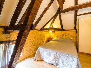 Maisons de vacances Holiday Home in Blanquefort with Private Pool, cleaning included : photos des chambres