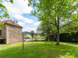 Maisons de vacances Holiday Home in Blanquefort with Private Pool, cleaning included : photos des chambres