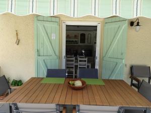 Villas Splash & Serenity by the Pool, cleaning included : photos des chambres