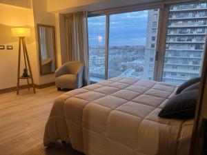 Departamento espectacular con balcón panorámico en piso alto