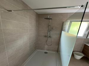 Maisons de vacances Villa in Roquebrun with Pool & Vineyards, cleaning included : photos des chambres