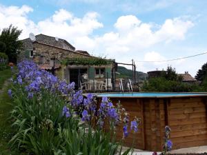 Maisons de vacances Relaxing Retreat in Saint-Pons, cleaning included : photos des chambres