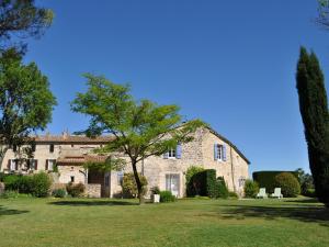 Maisons de vacances Charming Stone House with Terrace, cleaning included : photos des chambres