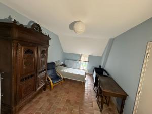 Maisons de vacances Village House in Burgundy near Vezelay Basilica : photos des chambres