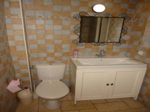 Maisons de vacances Courry Gem Pool & Charm, cleaning included : photos des chambres