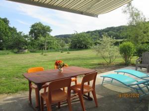 Maisons de vacances Modern holiday home in Crux-La-Ville with terrace : photos des chambres