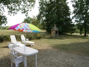 Maisons de vacances Quaint Home in Berbiguieres, Valley of the Castles at 15min : photos des chambres