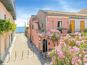Holiday Home in Santa Tecla near Etna Beach, cleaning included