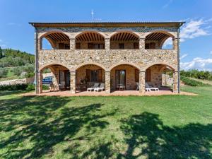 Farmhouse in Suvereto with pool, cleaning included