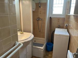 Appartements Villa Climatisee 6 Pers - Proche Port & Village - Parking Prive - FR-1-796-88 : photos des chambres