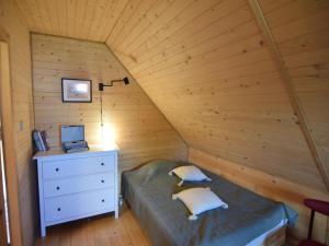 Holiday home with sauna and hot tub at the lake, cleaning included