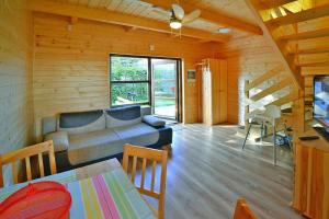 Holiday resort with pool and sauna, Grzybowo, cleaning included