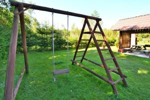 Holiday home close to the lake shore, Dabrowica, cleaning included