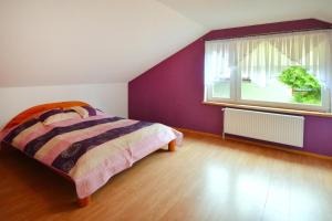 Spacious cottage, idyllic right on the lake, Spore, cleaning included