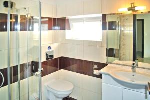 Terraced house with pool and sauna, Sieciemin, cleaning included