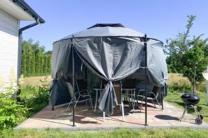 Terraced House near Baltic Sea and Golf Course, cleaning included